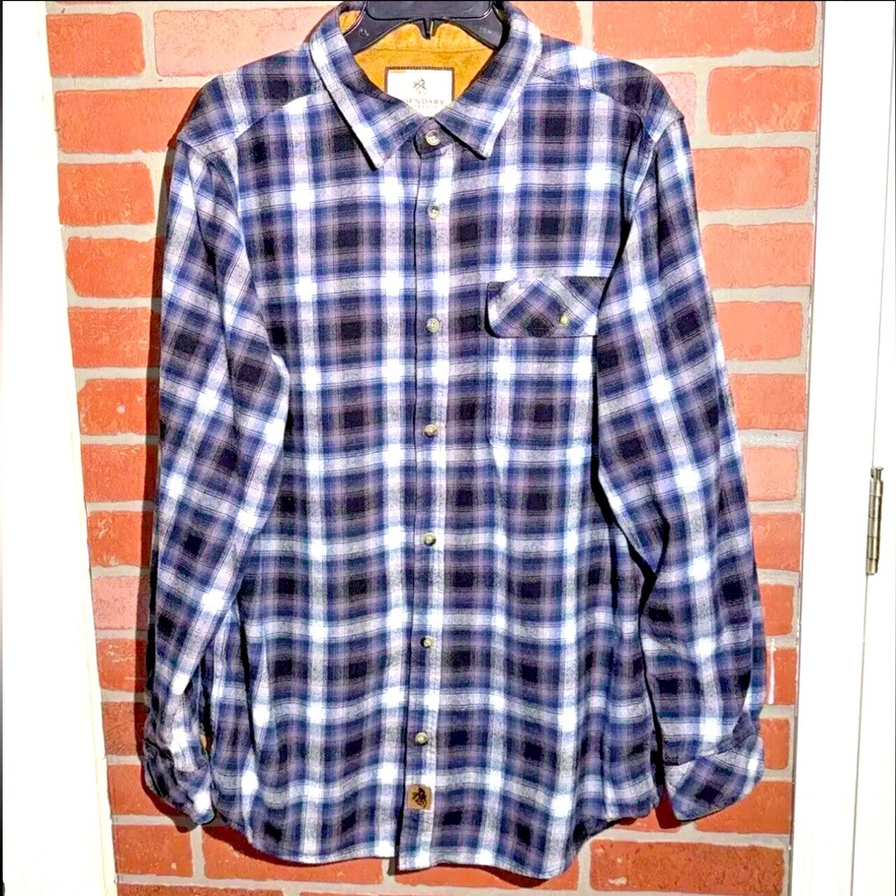 Legendary Whitetails Flannel Men’s Shirt Size LT Long Sleeve Plaid Button Down